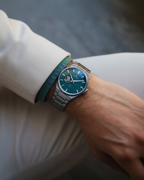 ÇELİK TİTANYUM ERKEK KOL SAATİ